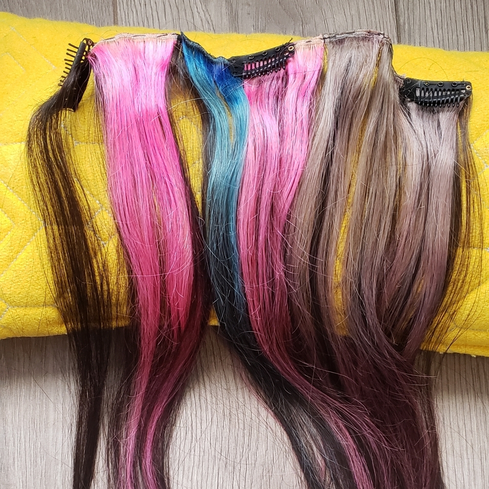 ποΈ Play with a Color Clip in Hair Extensions πβ€ - Picture 2 of 9